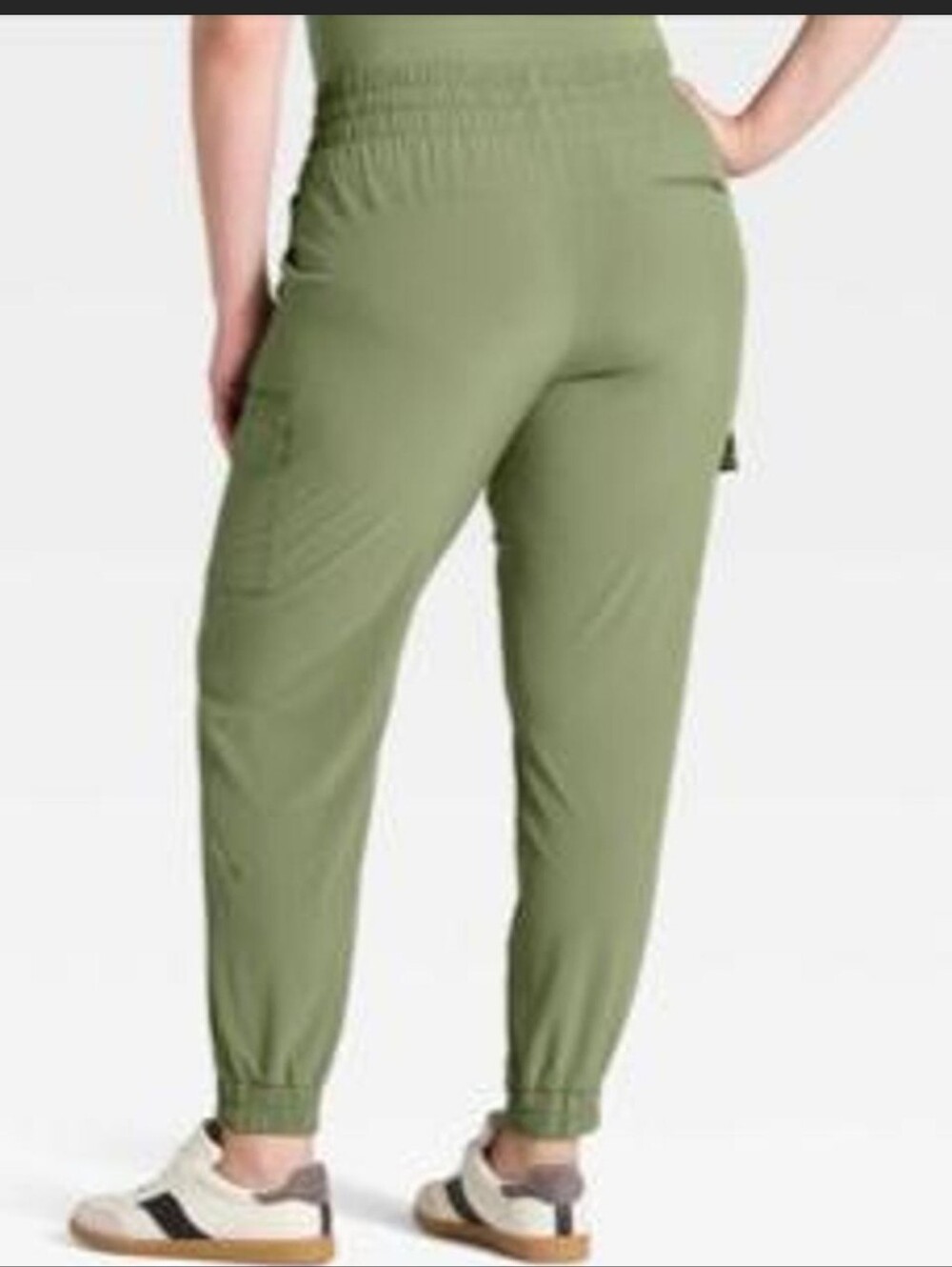 Women's Active Light Mid-Rise Cargo Joggers - All In Motion Moss Green 3X - Picture 2 of 15